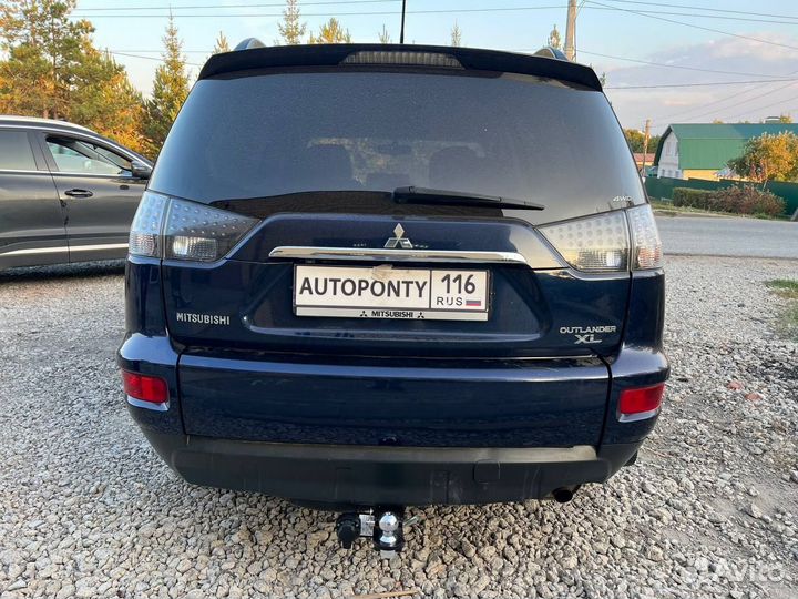 Фаркоп Mitsubishi Outlander XL под квадрат