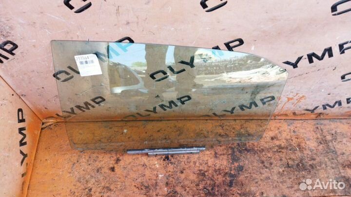 Стекло двери заднее левое Toyota Corolla Axio