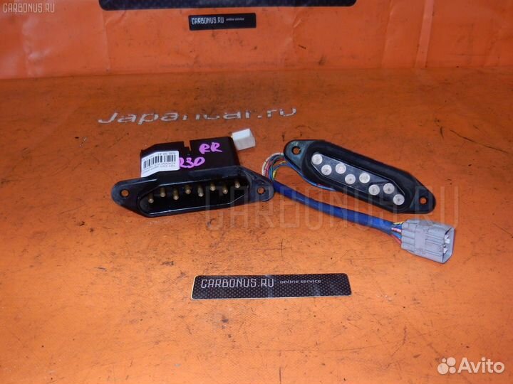 Замок двери задний правый Toyota Estima ACR30W