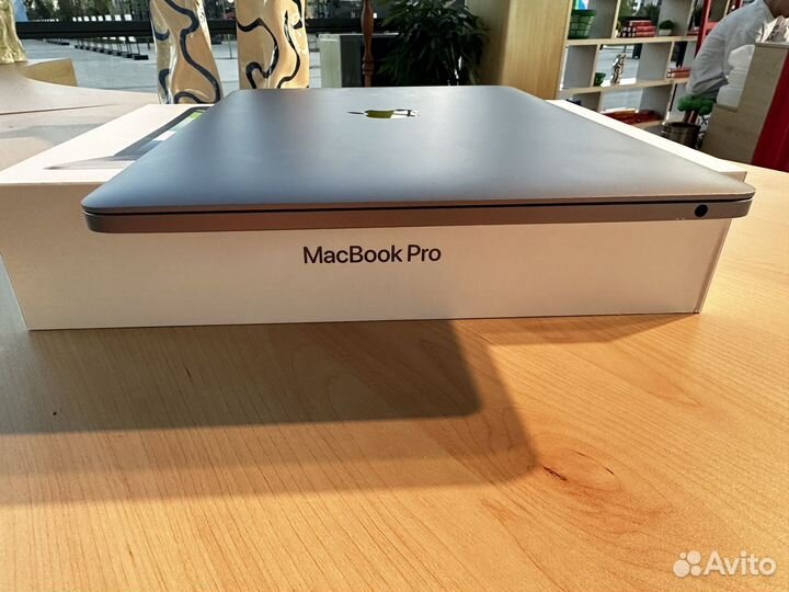 MacBook Pro 13 2022 М2/256SSD/8GB