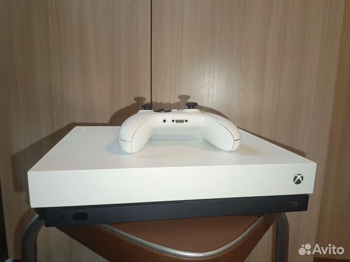 Xbox One X 1tb