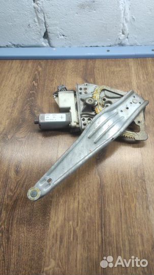 Стеклоподъемный механизм задний левый Toyota