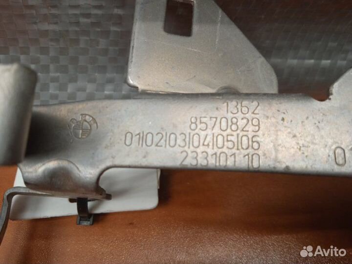 Кронштейн лямбда-зонда Bmw 5 G30 B47D20A 2017