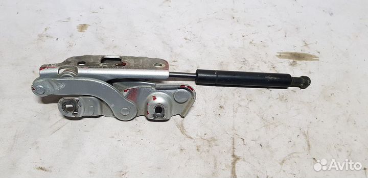 Bentley Continental GT Петли багажника левая прав