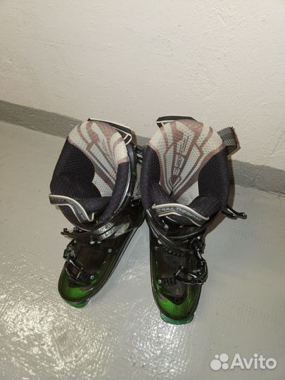Горнолыжные ботинки fischer professor 10 р. 26.5
