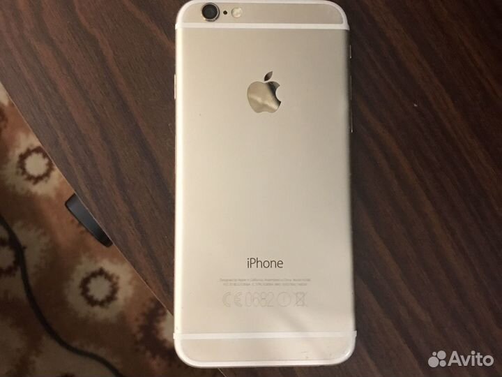 Телефон iPhone 6