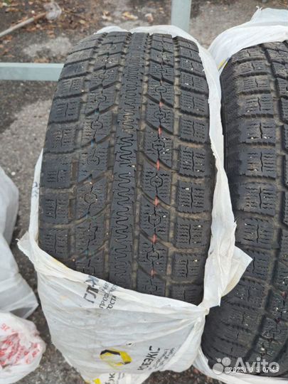 Toyo Observe GSi-5 265/65 R17