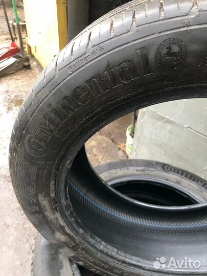 Continental ContiPremiumContact 215/55 R17