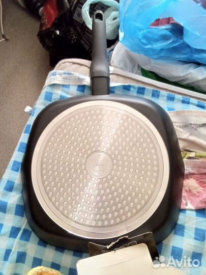 Сковорода -гриль новая