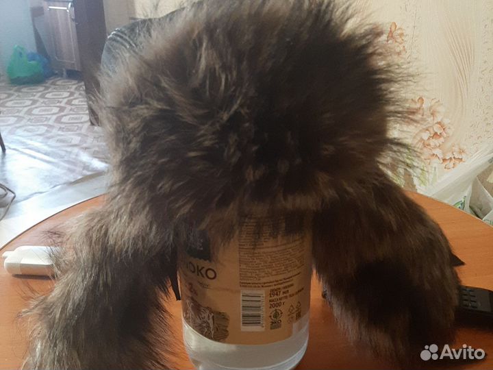 Шапка мужская из енота и кожа