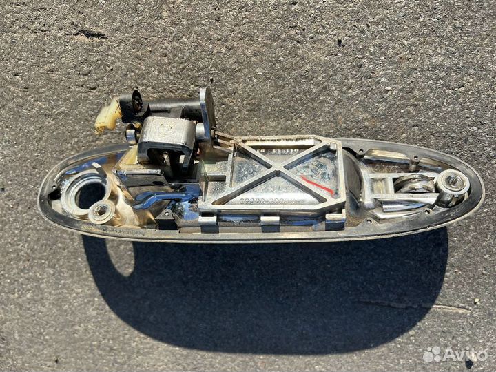 Ручка двери левая land Cruiser 100