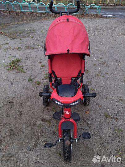 Детский трехколесный велосипед