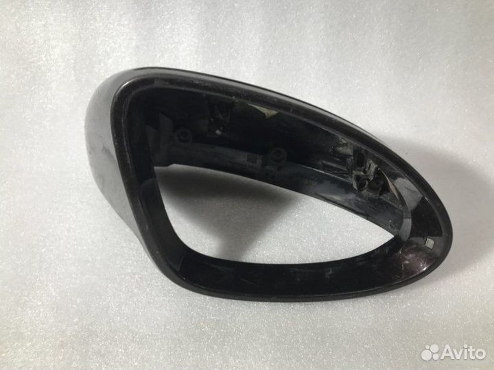 Накладка зеркала передняя правая Porsche Cayenne