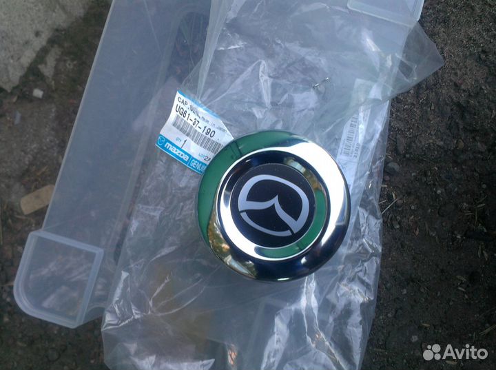 Колпак колеса мазда б-2500, бт-50 UG6137190