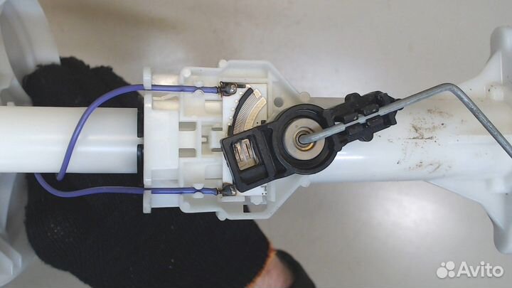 Датчик уровня топлива Jeep Grand Cherokee, 2011