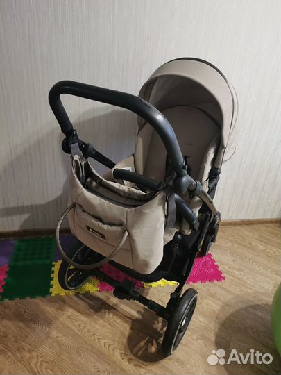 Продам детскую коляску
