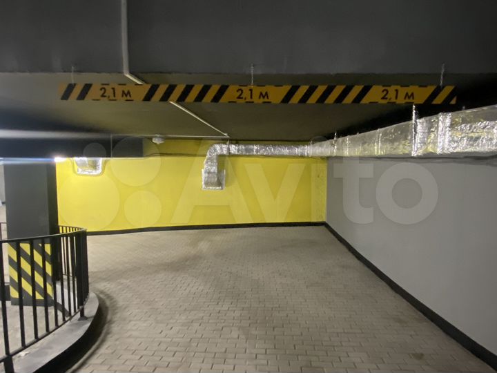 Машиноместо, 20 м²