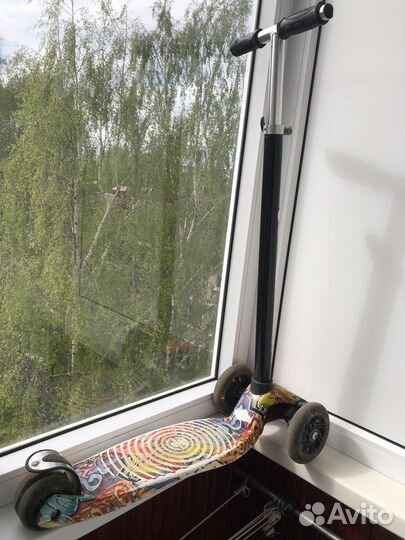 Самокат 3-хколесный Scooter(скутер)со свет. кол