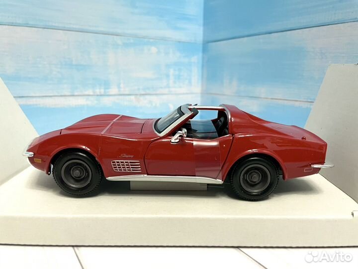 Модель автомобиля Chevrolet Corvette 1970 1:24