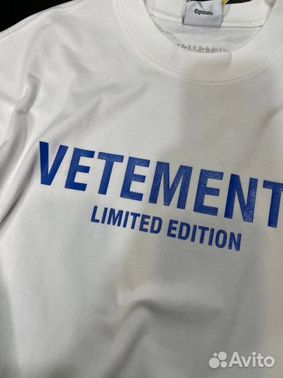 Футболка Vetements