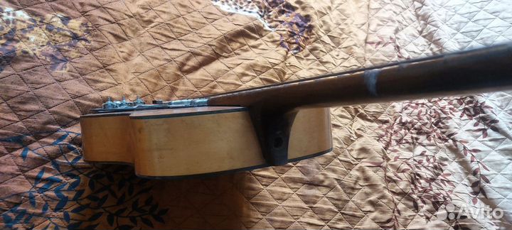 Гитара СССР, Ленинградская