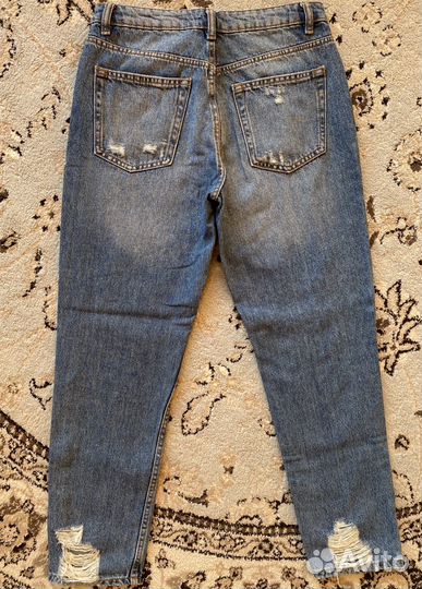 Джинсы c потертостями Tally Weijl