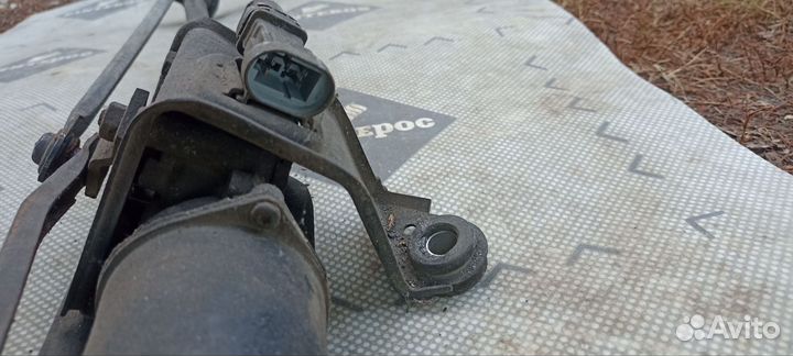 Трапеция дворников ивеко