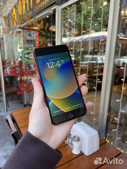 iPhone 8 Plus, 64 ГБ