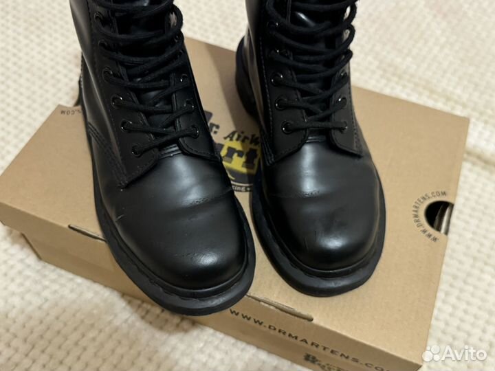 Dr martens mono black