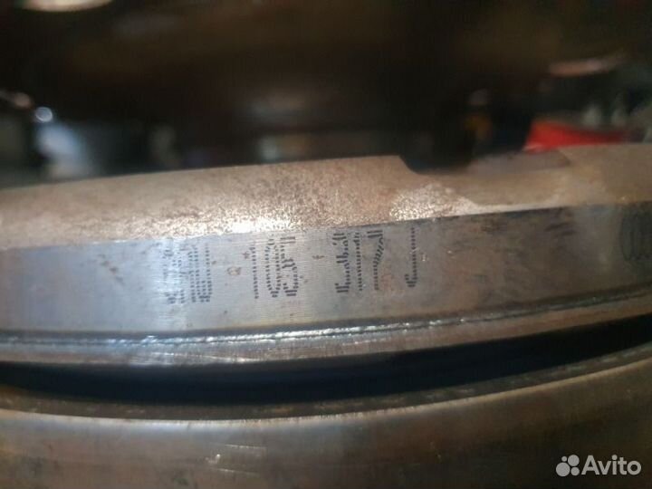 Двумассовый маховик Audi A5 8T 1.8tfsi 2011