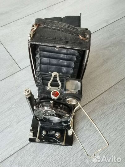 Винтажный фотоаппарат Zeiss ikon compur