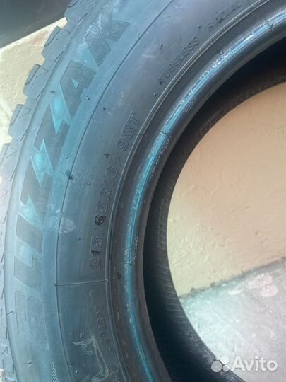 Bridgestone Blizzak Spike-02 SUV 215/65 R16 98