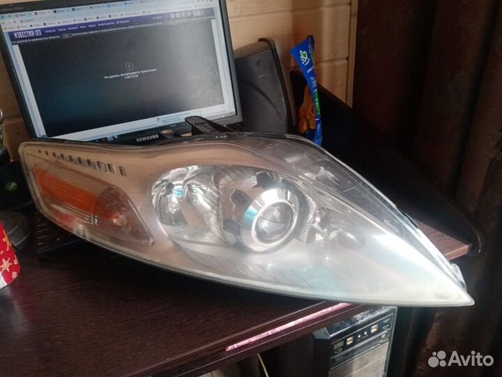 Фара правая Форд Мондео 4 ксенон