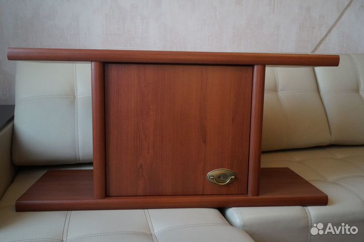 Полка навесная