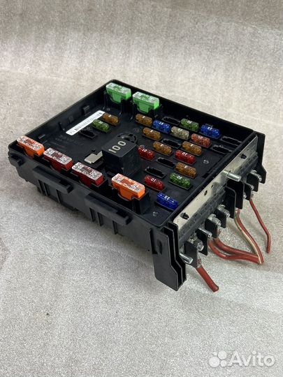 Блок предохранителей VAG