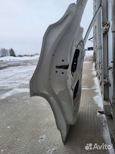 Toyota rav 4 дверь