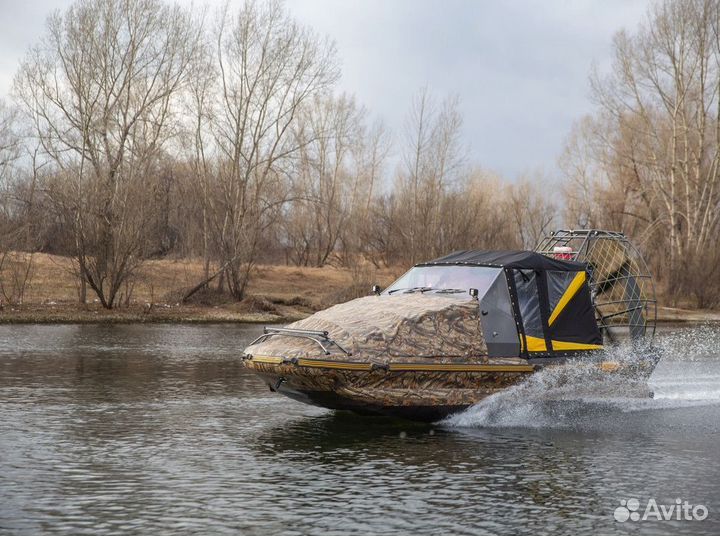 Аэролодка Alligator Raptor590 с просторным салоном