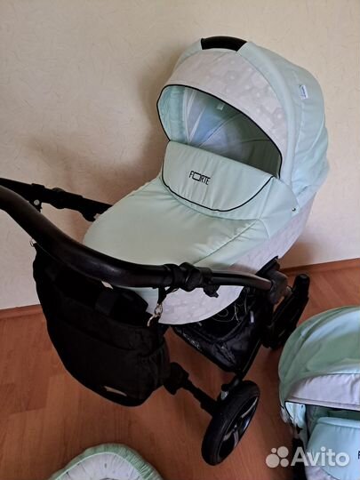 Коляска 2 в 1 Aroteam мятная