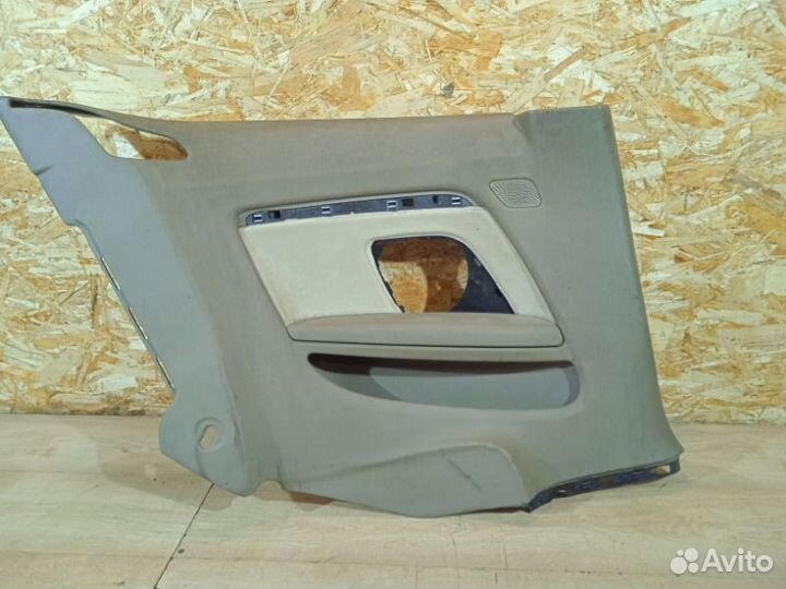 Обшивка двери задняя правая Audi A5 8T 3.2 2007