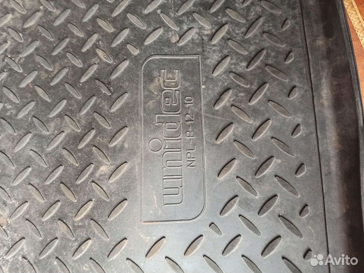 Коврик багажника Шевроле Круз