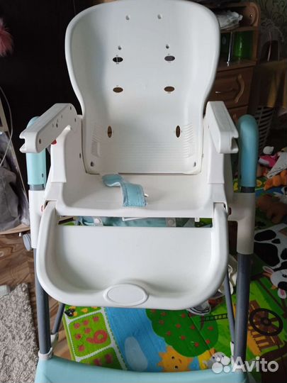 Детский стол для кормления