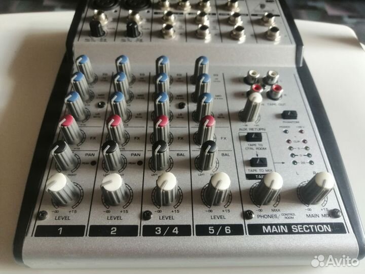 Микшерный пульт behringer eurorack UB 802