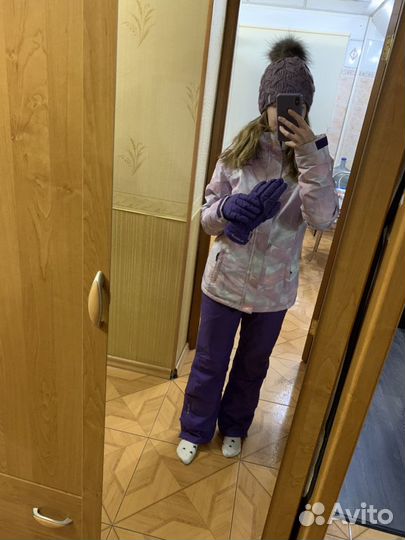 Горнолыжная/сноубордическая куртка