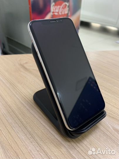 iPhone Xs, 64 ГБ