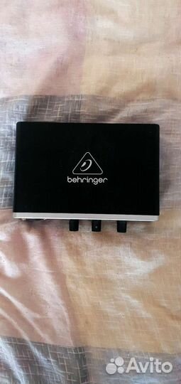 Внешняя звуковая карта behringer