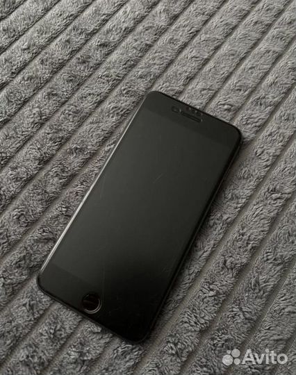 iPhone 8 Plus, 64 ГБ