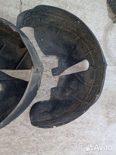 Подкрылок задний Skoda Octavia A5