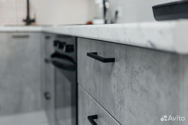 Угловая кухня «Бера» + духовка в подарок