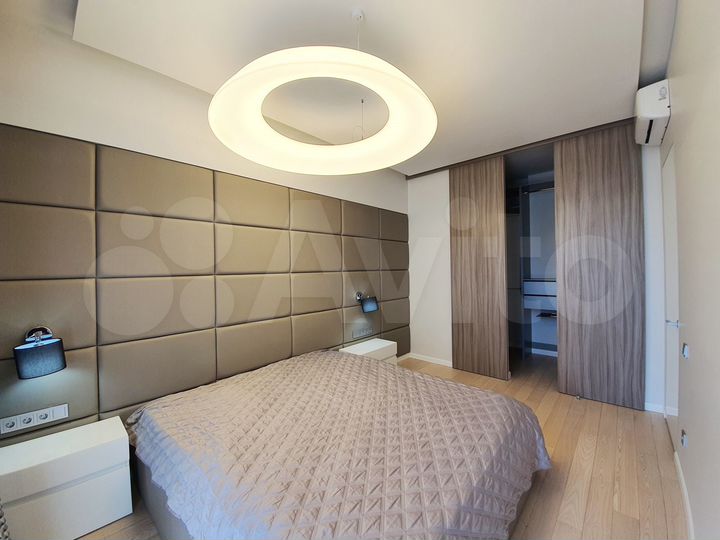 2-к. квартира, 71 м², 2/8 эт.