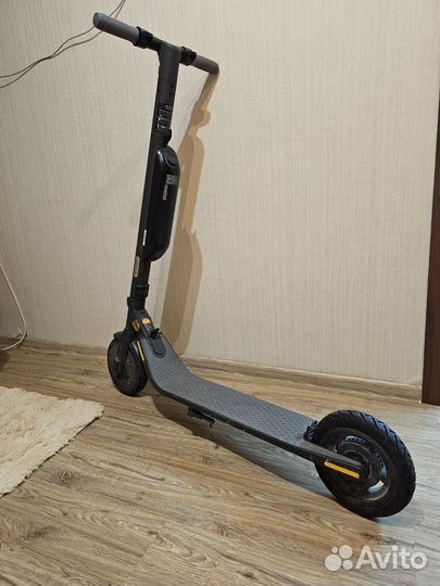 Электросамокат ninebot kickscooter e45
